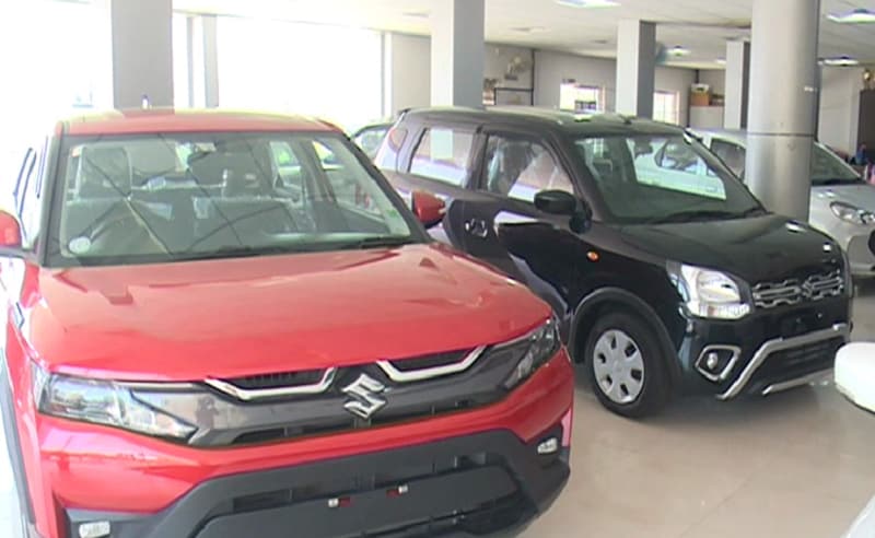 New cars hitting the roads in Chikkamagaluru Bumper rates for coffee growers gvd