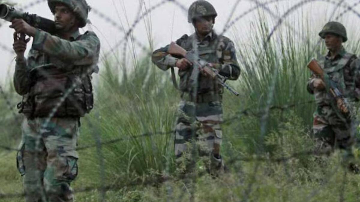 पाकिस्तान ने एलओसी पर की फायरिंग