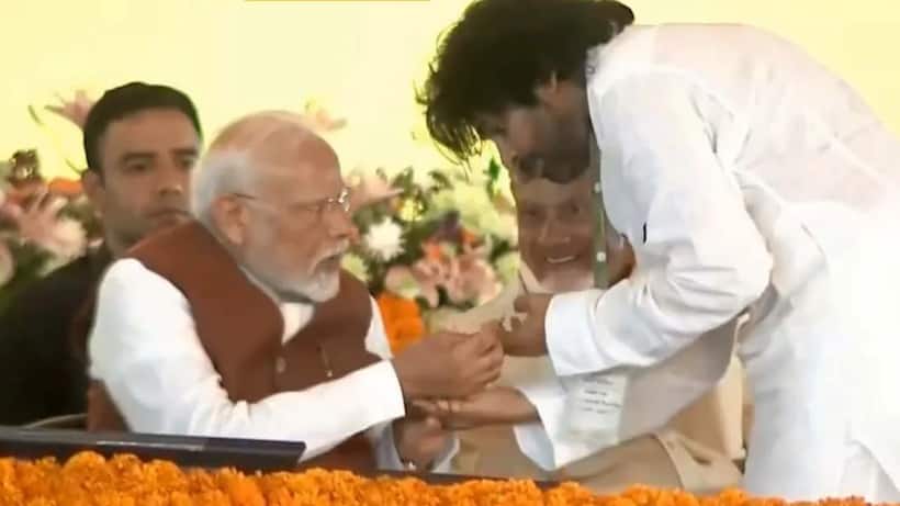 PM Modi's surprise gift to Pawan Kalyan: పవన్ కు ప్రధాని మోడీ సర్ప్రైజ్ గిఫ్ట్.. ఏంటో తెలుసా? 