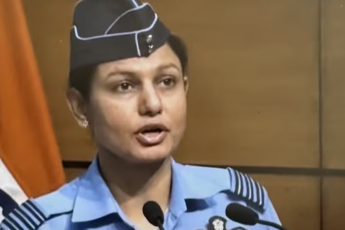 भारतीय वायुसेना की जांबाज अफसर हैं विंग कमांडर व्योमिका सिंह भारतीय वायुसेना की जांबाज अफसर हैं विंग कमांडर व्योमिका सिंह