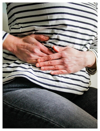 Ovarian cancer: ఆడవారిలో ఈ లక్షణాలు ఉంటే ఆ క్యాన్సర్ ఉన్నట్లేనా?