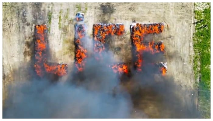 20 tons of cannabis burnt in the heart of the city in Turkey city smoke filled for five days 