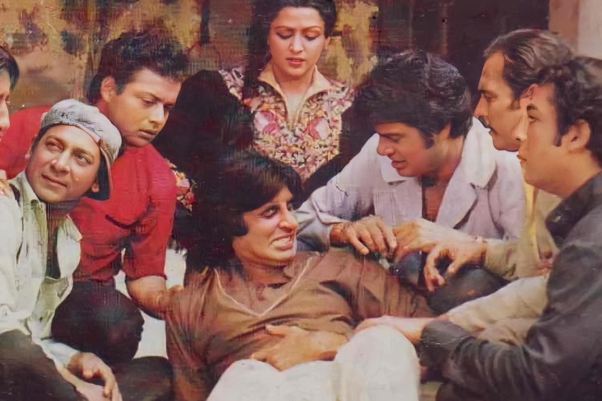 Amitabh Bachchan has given 19 hit films one after one