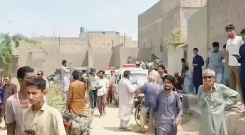 Lahore Rocked By Multiple Blasts Firing Loud Explosion Heard In Karachi gvd