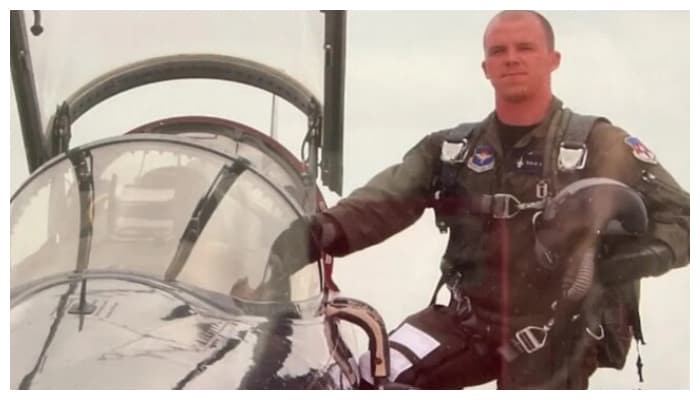 My money and support for India; Former US Air Force pilot leaves note