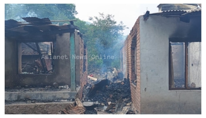 India hits back at pakistan s border villages 