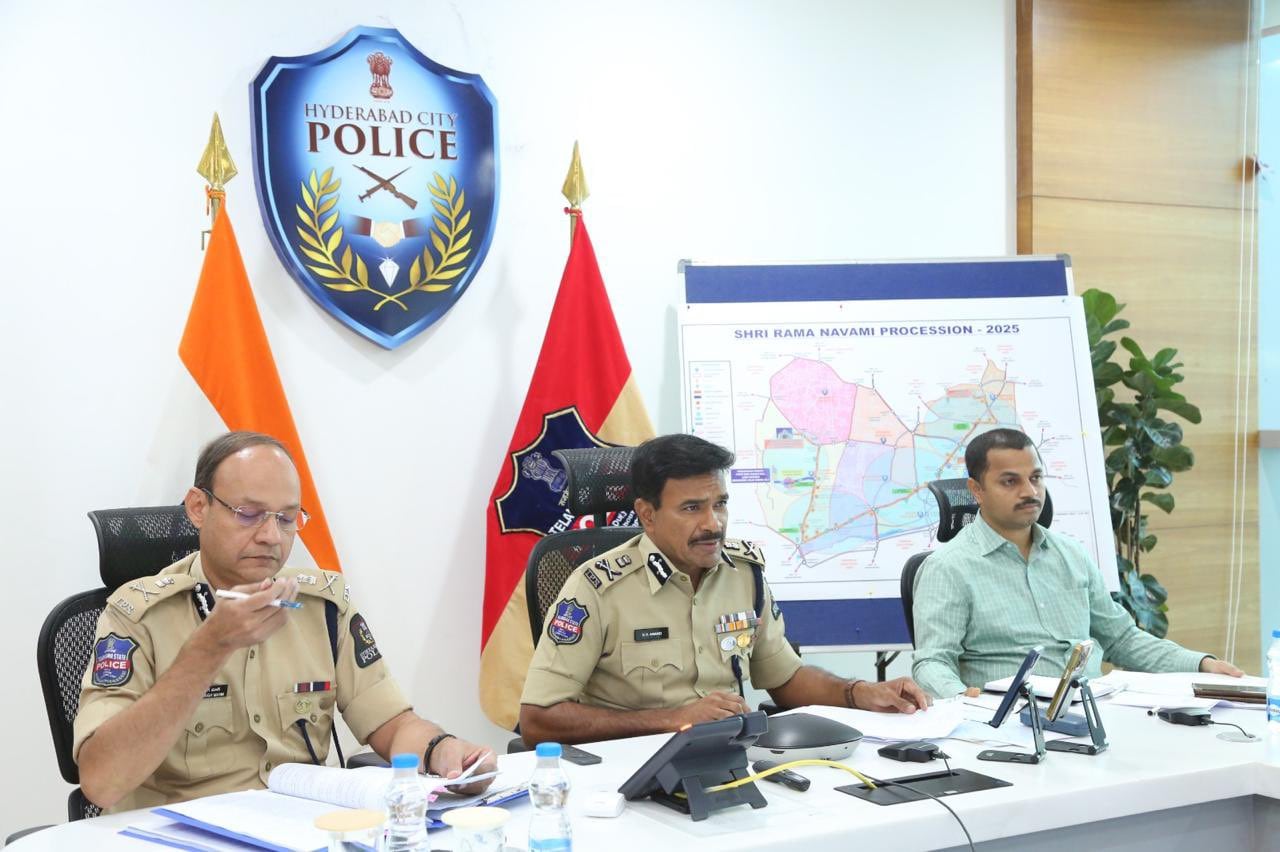 Hyderabad police ban drones and paragliders citing security amid India Pakistan tension in telugu rma