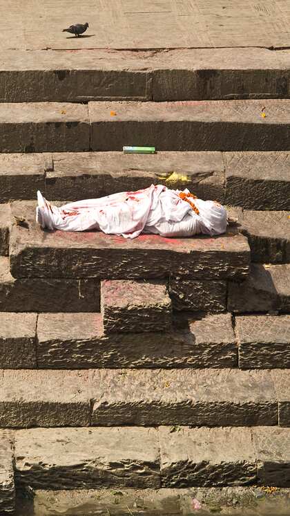 దారిలో శవయాత్ర కనిపిస్తే ఏం చేయాలి? పండితులు ఏం చెబుతున్నారంటే..