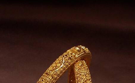 Only Rs 1000 below Gold Plated Bangles Designs sat