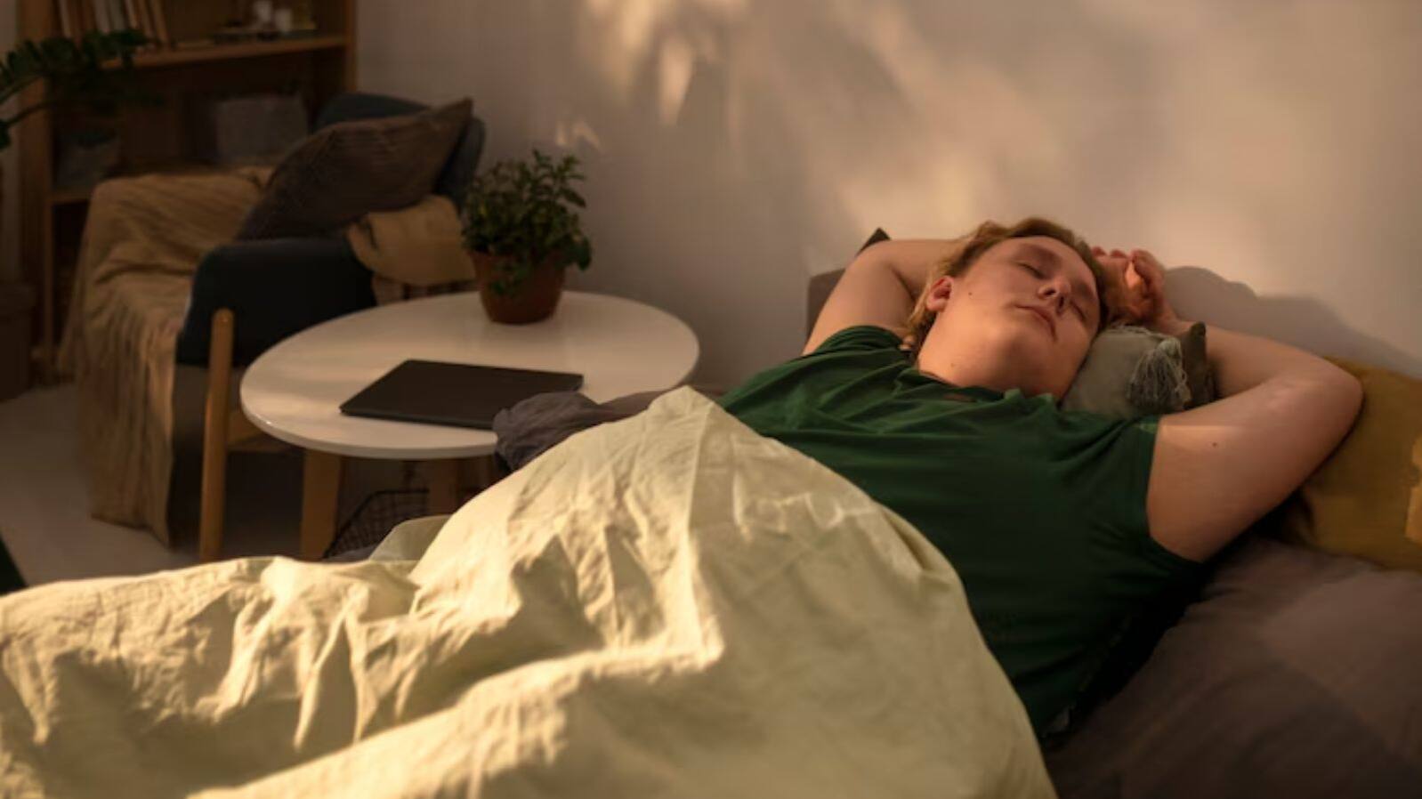 Afternoon sleep weight gain