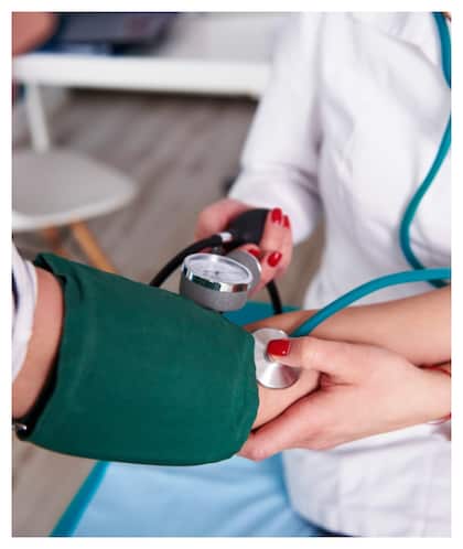   Blood Pressure : హైబీపీ ఉన్నవాళ్లు తప్పక తినాల్సిన సూపర్ ఫుడ్స్..