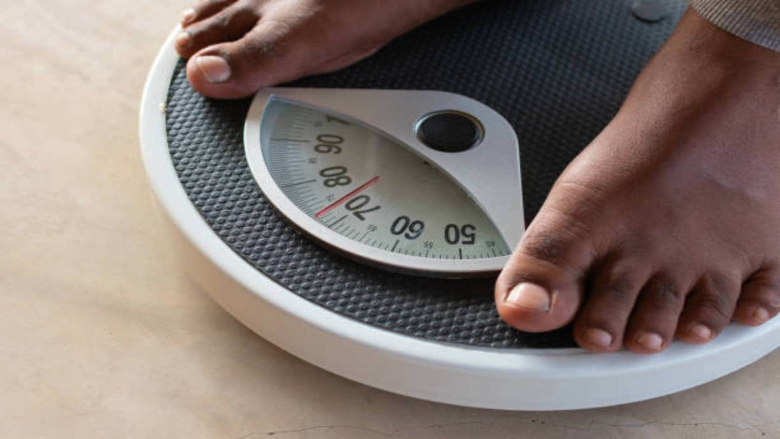 are you trying to lose weight then try eating this 10 minutes before lunch