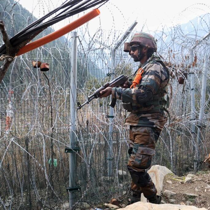 SSB nabs Bangladeshi national trying to illegally enter India via Nepal border