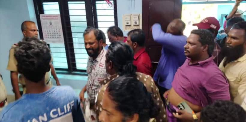 ഡ്രഡ്‌ജിങ് നടക്കാത്തതിൽ തുടങ്ങിയ പ്രതിഷേധം: മുതലപ്പൊഴിയിൽ പൊലീസും നാട്ടുകാരും തമ്മിൽ സംഘർഷം