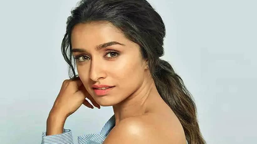 shraddha kapoor akshay kumar to deepika padukone from which films these bollywood celebs make debut
