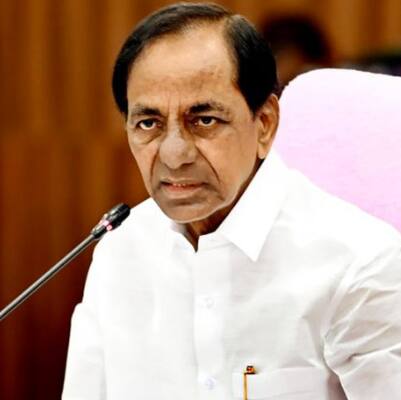 KCR: మాజీ సీఎం కేసీఆర్‌కు నోటీసులు.. 15 రోజుల్లో హాజరు కావాల‌ని ఆదేశాలు