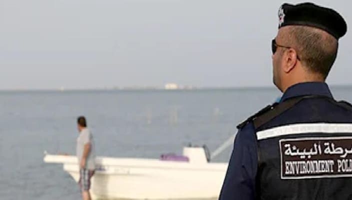 Kuwait tightens environmental laws, fines up to 1,000 dinars for smoking in public places