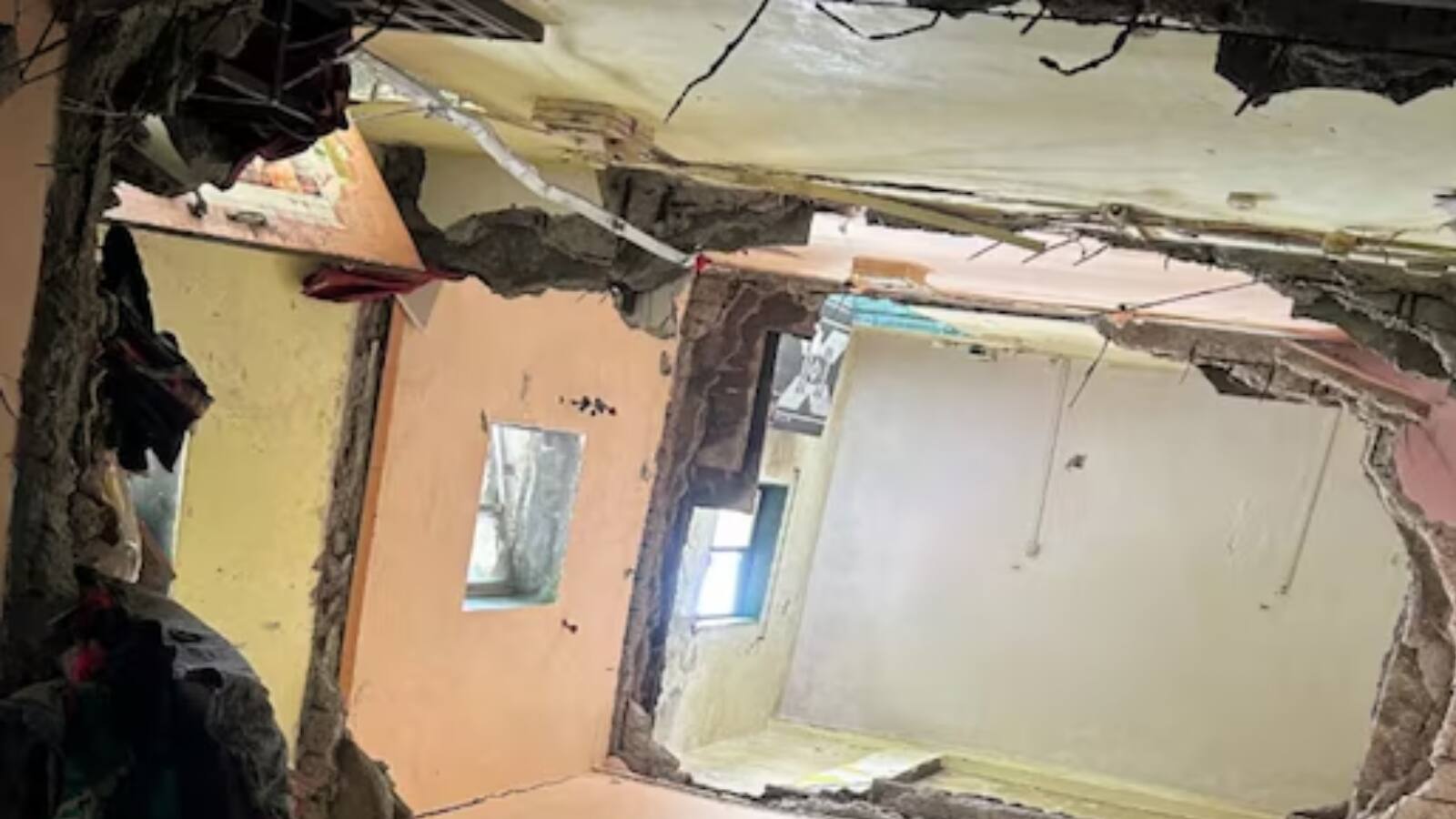 Kalyan Building Slab Collapse 