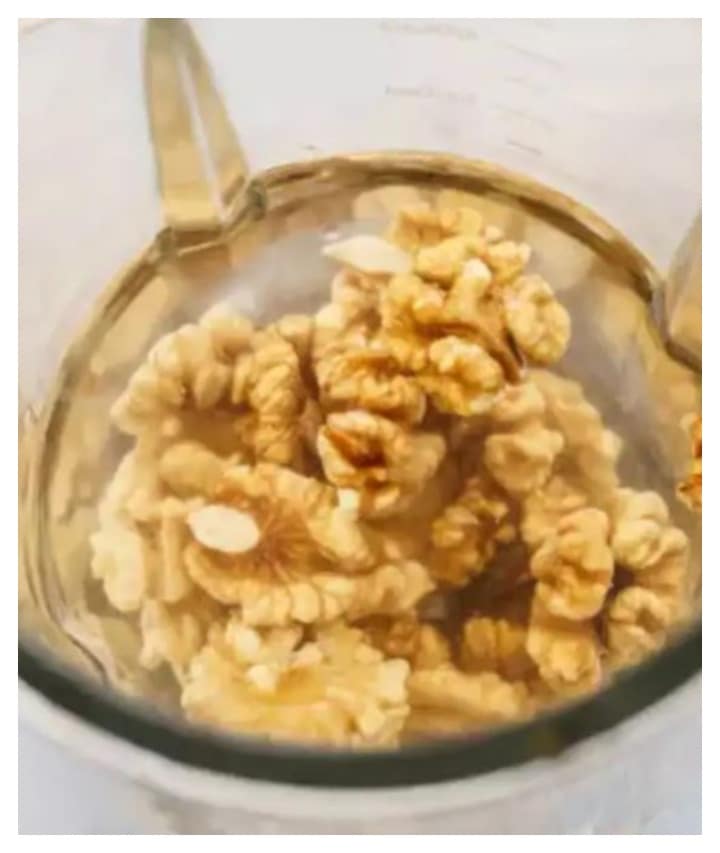 benefits of eating soaked walnuts daily