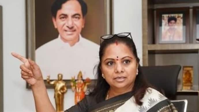 బీఆర్‌ఎస్‌ను విలీనం చేసే కుట్ర జ‌రుగుతోంది.