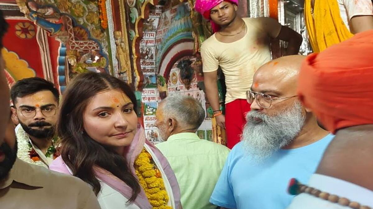 virat kohli anushka sharma ayodhya hanuman garhi 