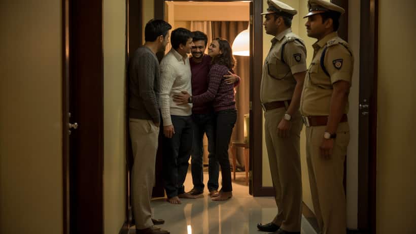 jaipur jail se escaped prisoners hotel girlfriend police doctor involved