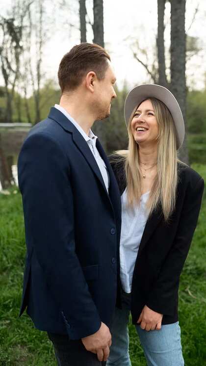 Relationship Guide: 7 Essential Tips for Long-Distance Relationships