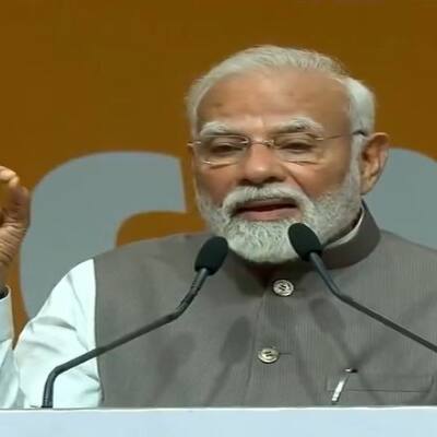 Even small-eyed Ganesh idols come from abroad: PM's 'Make in India' push amid Chinese goods flooding markets (WATCH)
