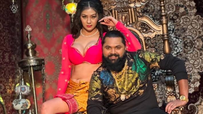 Namrata Malla Bhojpuri Song Balamuwa Ke Ballam