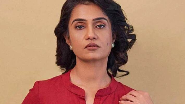 amruta subhash upset