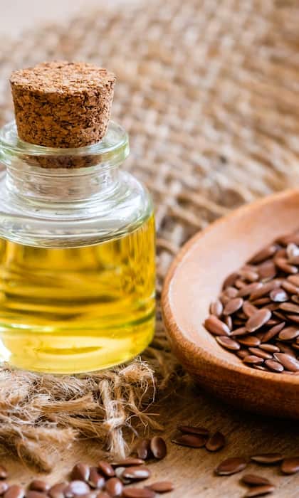Flaxseed: జుట్టు ఒత్తుగా, బలంగా పెరగాలా? ఈ మ్యాజిక్ ఆయిల్ ట్రై చేయండి!