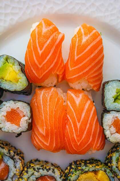 7 simple tips to get rid of fish smell in your kitchen