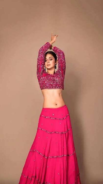 Jennifer Winget inspired lehenga looks for women over 40