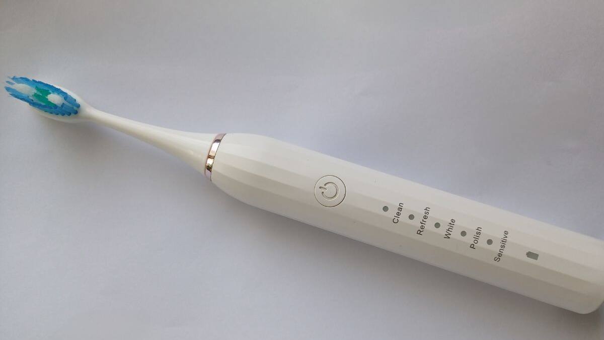 Electric Toothbrush से खुला पति का अफेयर