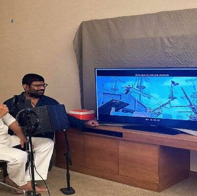 పగలంతా షూటింగ్, రాత్రంతా డబ్బింగ్, పట్టుదలతో పని పూర్తి చేసిన పవన్ కళ్యాణ్