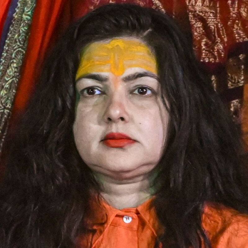 महामंडलेश्वर बनने के तीन महीने बाद ममता कुलकर्णी का बड़ा बयान, कहा- 25 साल की तपस्या…