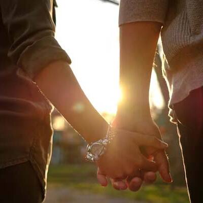 Relationship Guide: 7 things to discuss with your partner before getting engaged