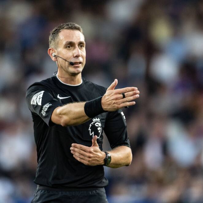 From Premier League to Parcels: Sacked referee David Coote now works as a delivery man (WATCH)