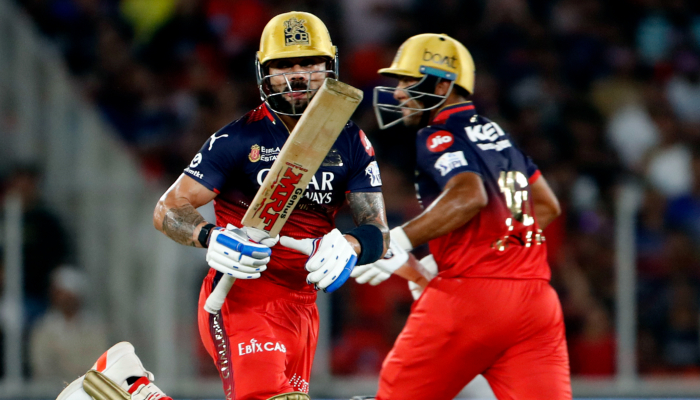 Sunil Gavaskar slams Umpires For not warning Virat Kohli: ബാറ്റിംഗിനിടെ വിരാട് കോലി ചെയ്ത വലിയ പിഴവിനെതിരെ കണ്ണടച്ചു, അമ്പയർക്കെതിരെ വിമര്ശനവുമായി ഗവാസ്കര് - Sunil ...