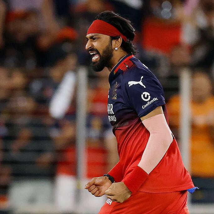 IPL 2025 Final: RCB’s Krunal Pandya grooves to ‘Zingaat’ during the team’s title victory celebration (WATCH)