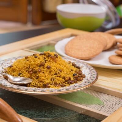 Bizarre! Biscuit ignored, bad snacks served: UP judge issues notice over 'namkeen negligence'