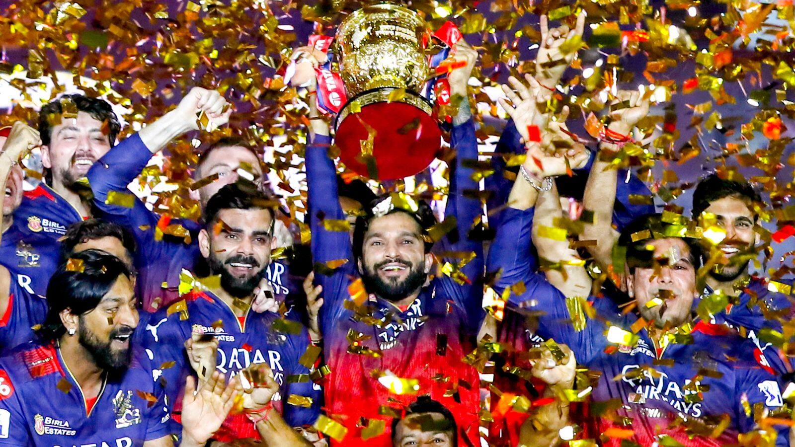 RCB Team with title 