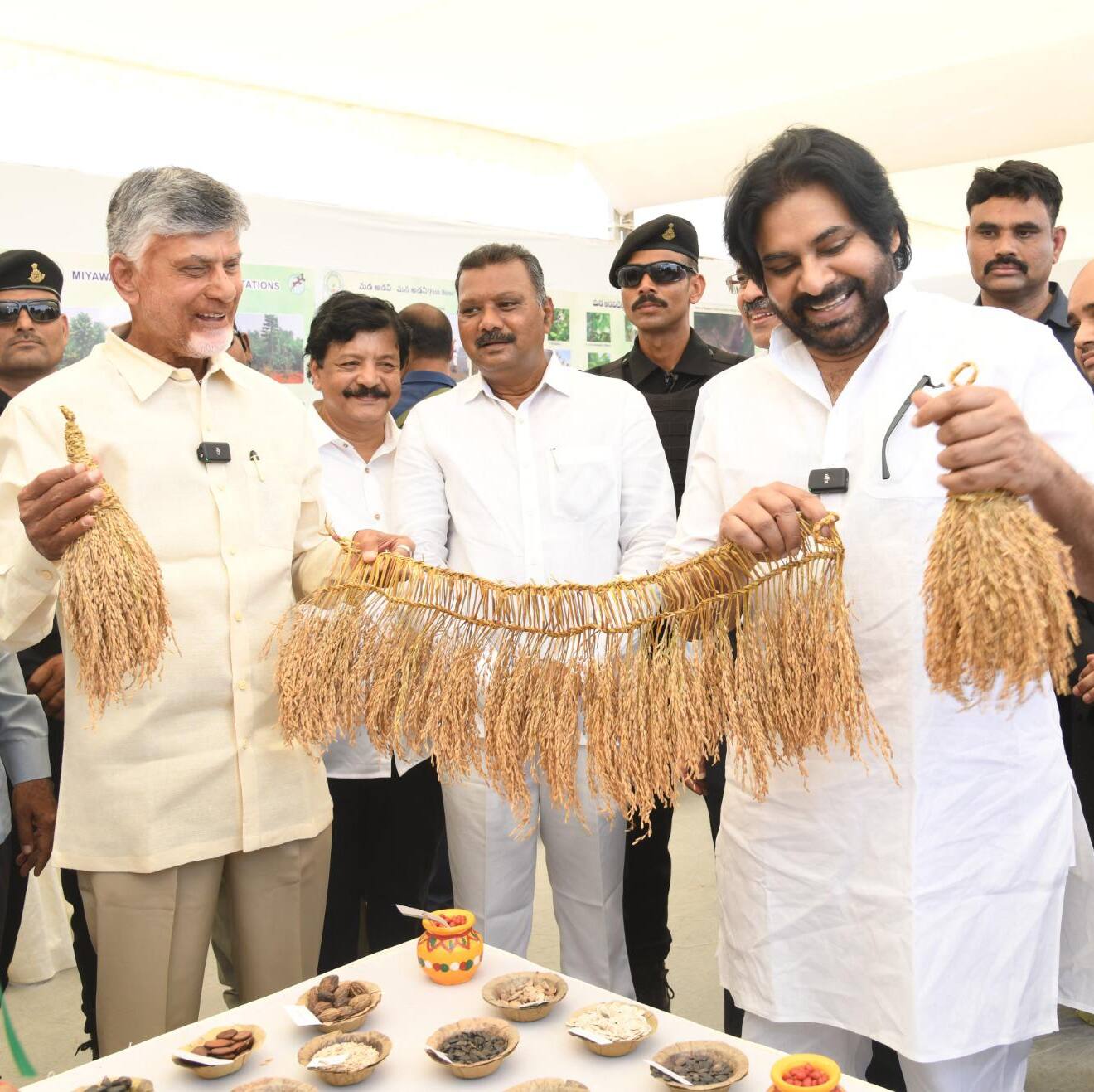 Pawan Kalyan: చెట్లే మనిషి ఆనవాళ్లు.. వన మహోత్సవంలో పవన్ కీలక వ్యాఖ్యలు