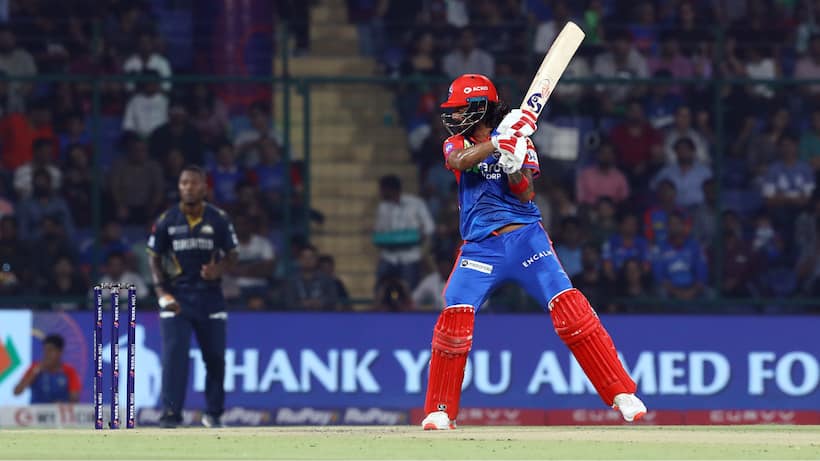 kl rahul plays shot