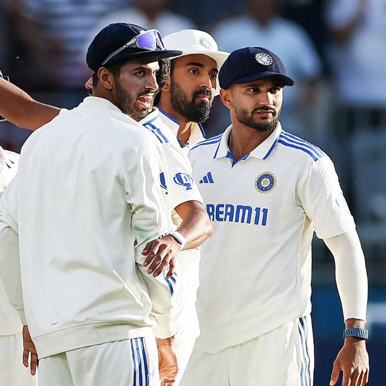 Telugu news live updates: odi debut century - వన్డేల్లో తొలి మ్యాచ్ లోనే సెంచరీ కొట్టిన భారత ప్లేయర్ ఎవరు?