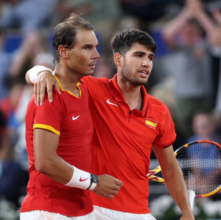 French Open 2025: Alcaraz pays tribute to his idol Nadal’s footprint ahead of semifinal clash (WATCH)