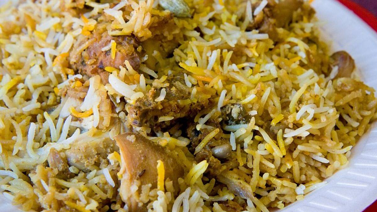 चिकन पीस मांगना पड़ा महंगा