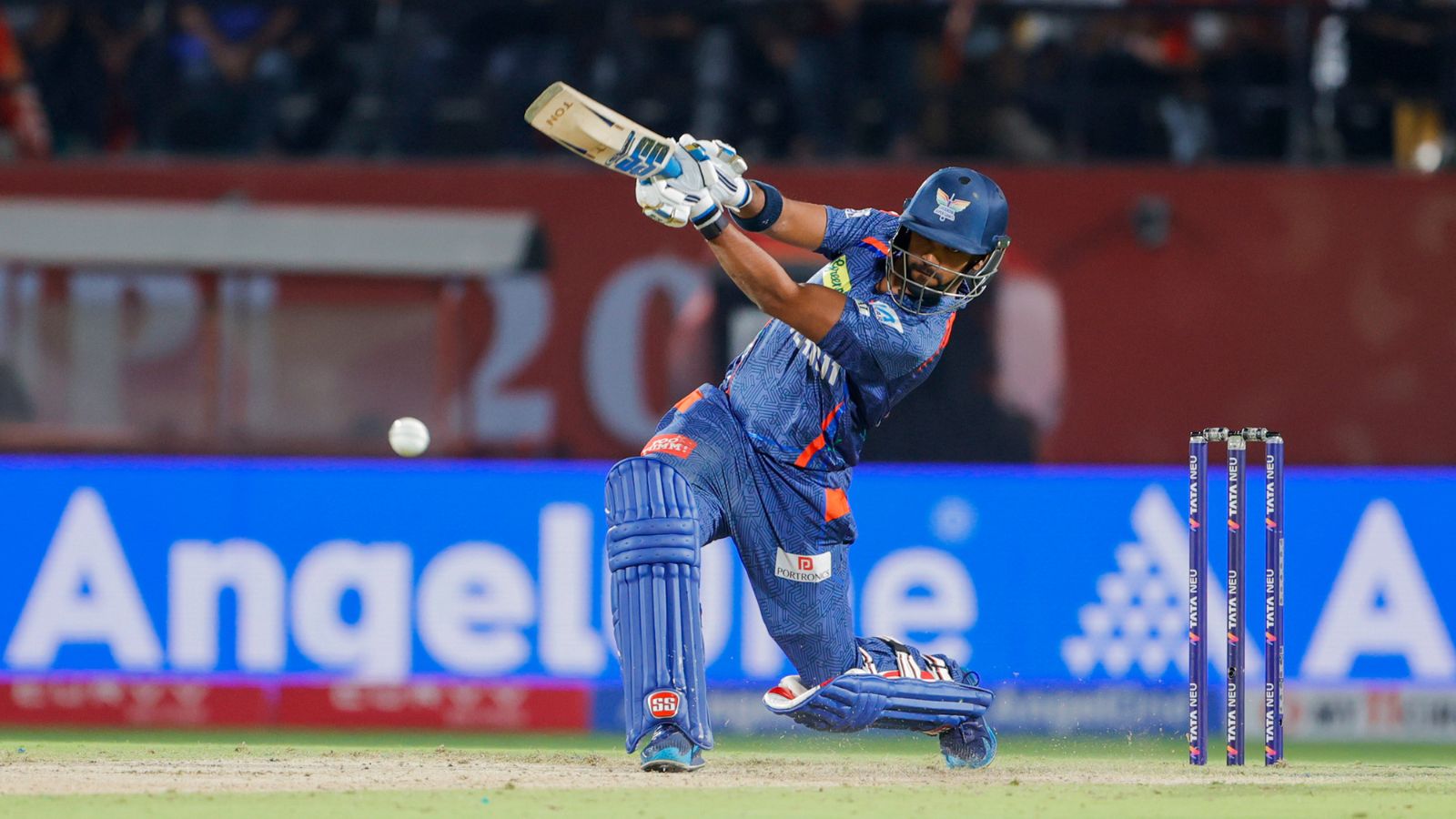 IPL में बल्लेबाजों की मौज IPL में बल्लेबाजों की मौज