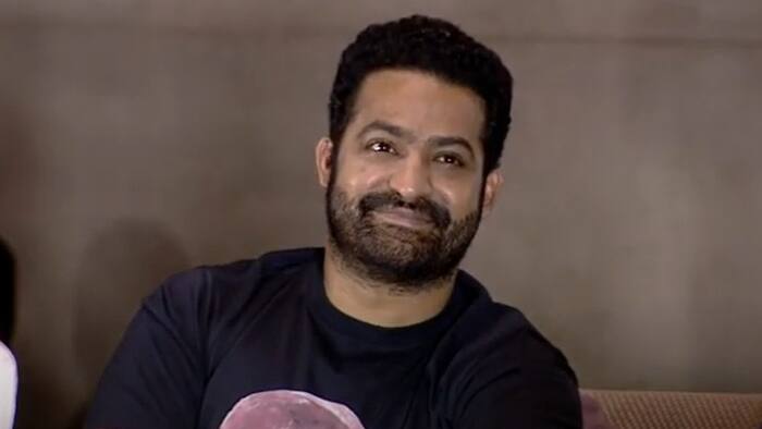 `దేవర 2`పై అనుమానాలను ఎన్టీఆర్‌ క్లారిటీ.. ప్రభాస్‌కి పోటీగా తారక్‌ నెక్ట్స్ సినిమాల లైనప్‌