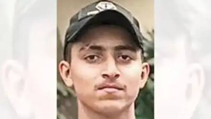 Zeeshan Akhtar